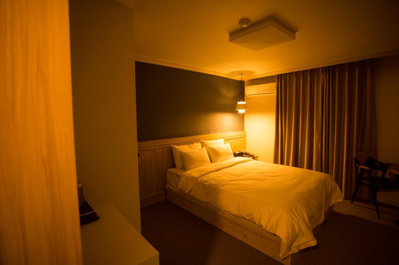 Gallery Tourist Hotel Cheongju Exteriör bild
