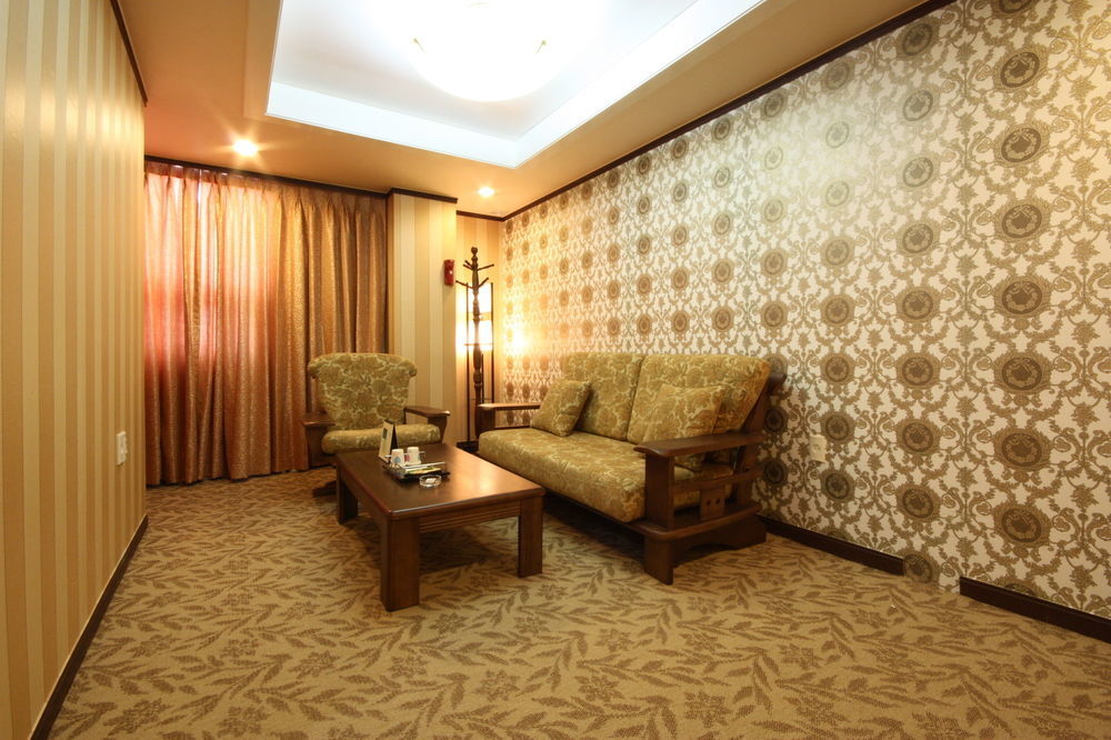 Gallery Tourist Hotel Cheongju Exteriör bild